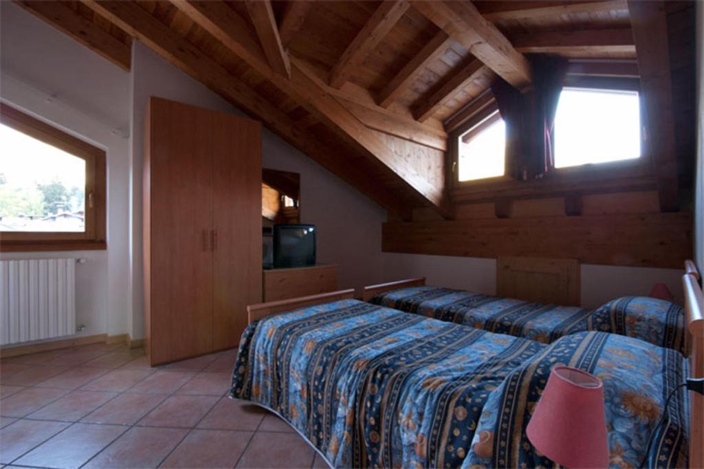 Chalet Gardenia Bormio Szoba fotó